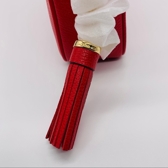 Michael Kors Jet Set Mid Camera Leather Bag - Picture 6 of 15